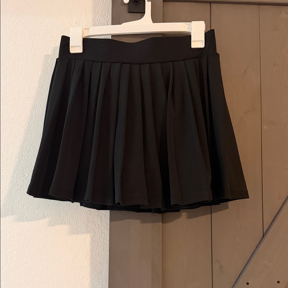 Chic Black Skater Skirt
